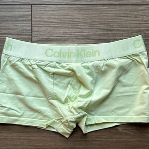 Calvin Klein | Microfiber Tech Low Rise Trunk in Lime Cream (Small)